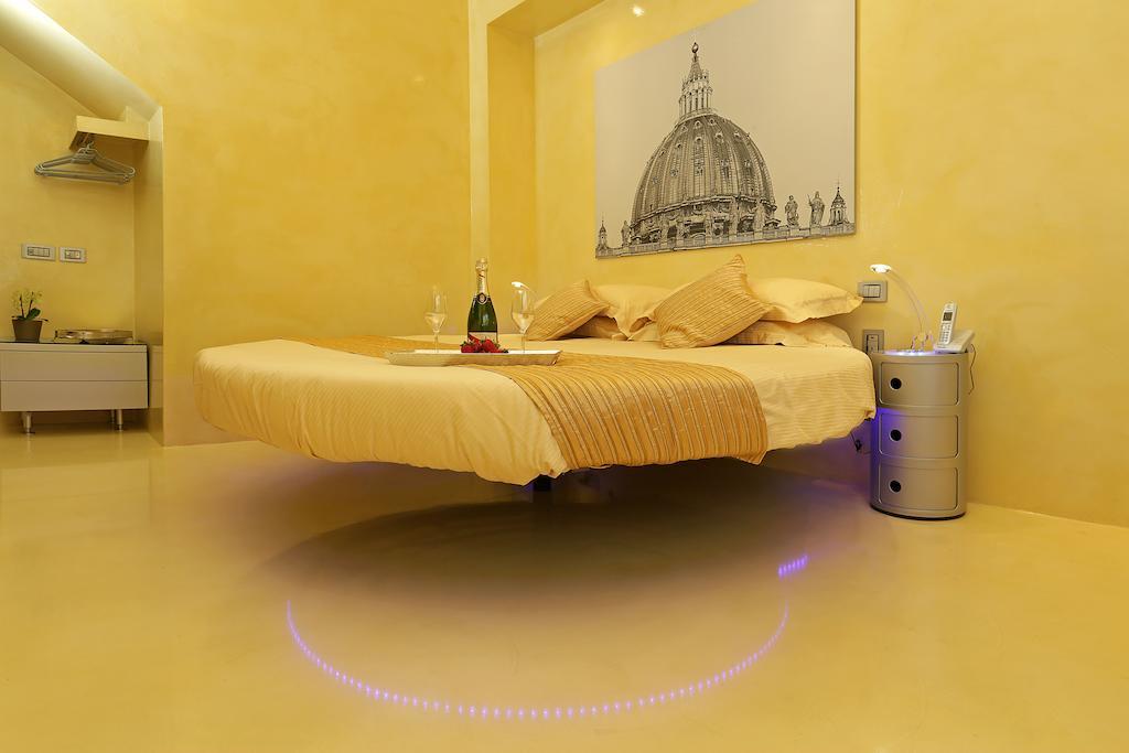 Myrome Vatican Rum bild